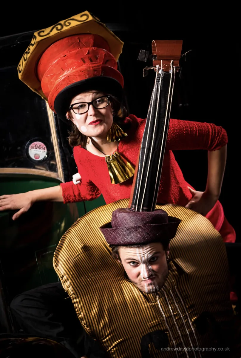 Below the String  'Concert Tina' & Vile Ian" 2017